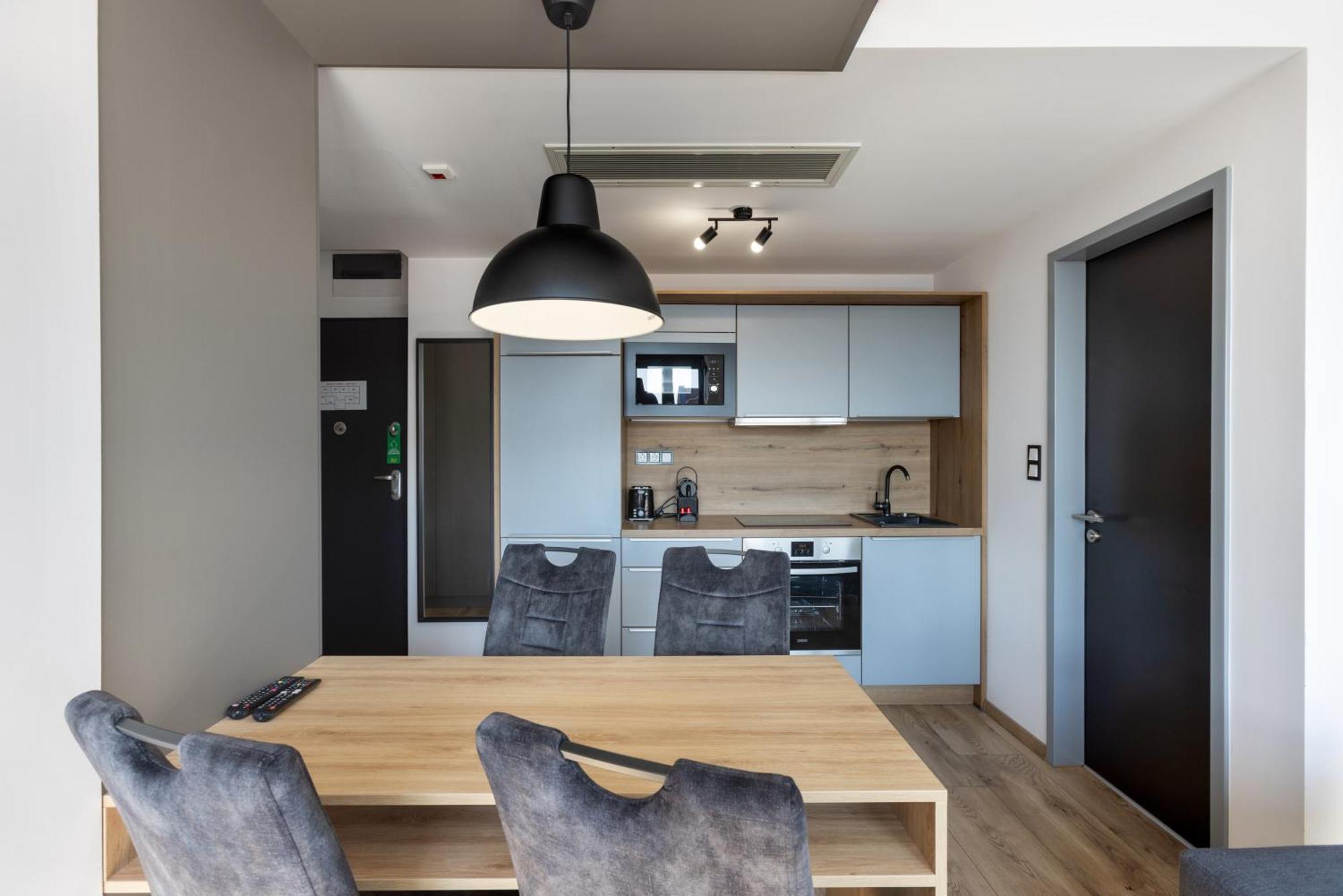 R73 Residences ペーチ エクステリア 写真